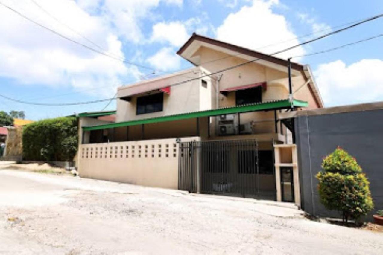 Safina Inn Syariah Sekupang Batam Extérieur photo