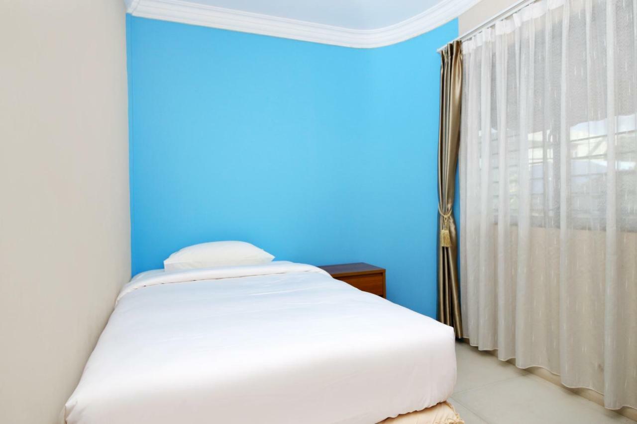 Safina Inn Syariah Sekupang Batam Extérieur photo