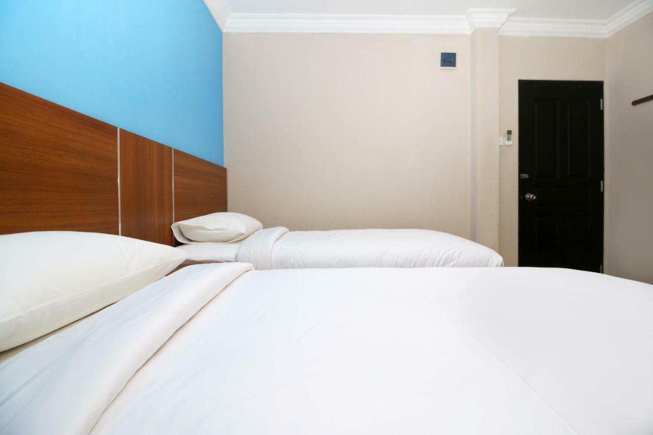 Safina Inn Syariah Sekupang Batam Extérieur photo