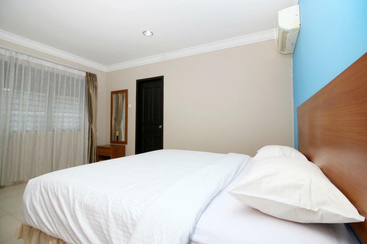 Safina Inn Syariah Sekupang Batam Extérieur photo