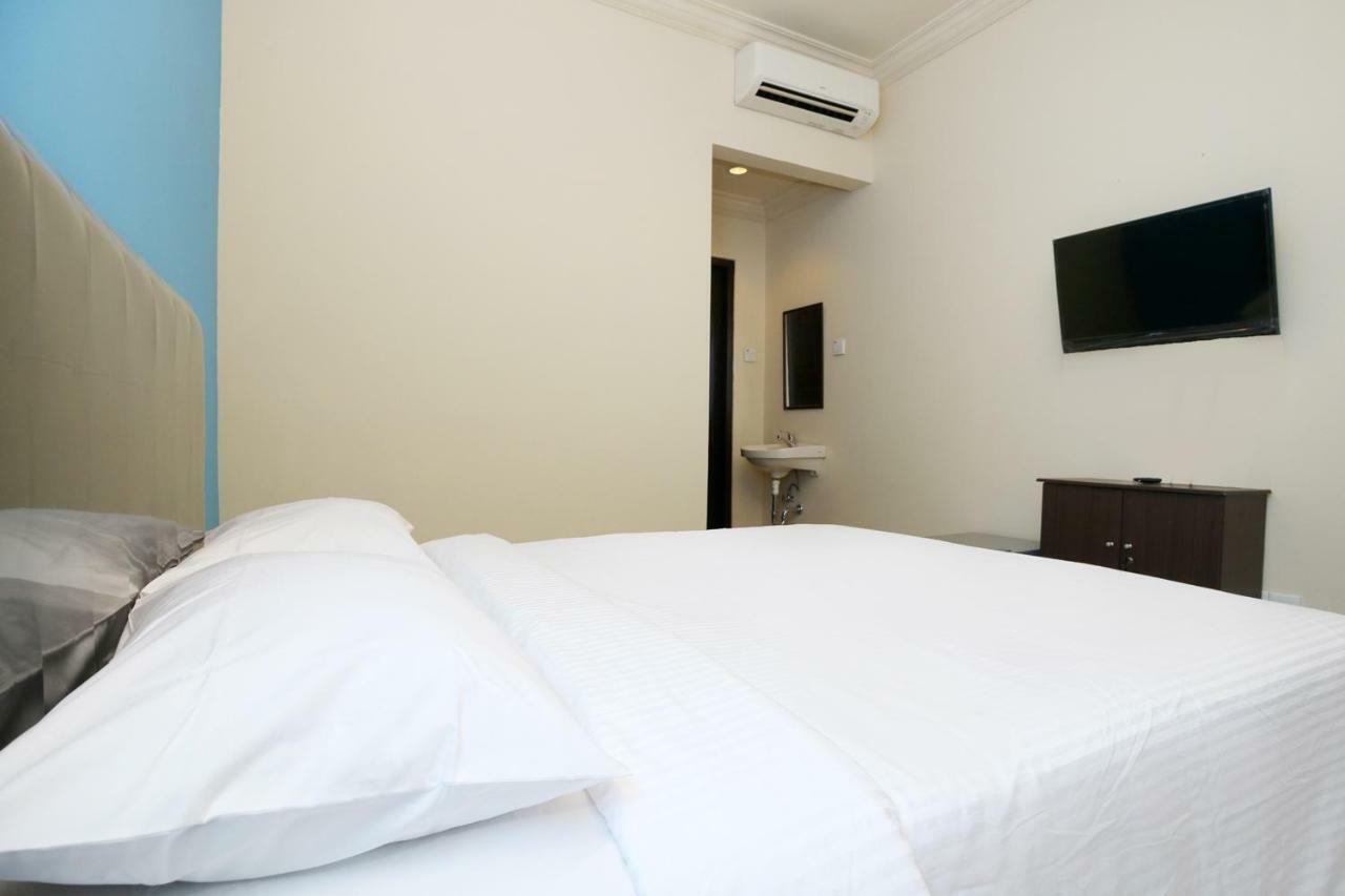 Safina Inn Syariah Sekupang Batam Extérieur photo